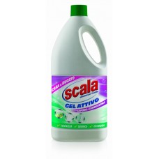 Активний гель-відбілювач з милом (для прання та прибирання) SCALA candeggina gel attivo 2 l. 